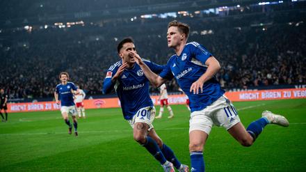 Der frühere Unioner Marius Bülter (rechts) erzielte das wichtige 2:0.