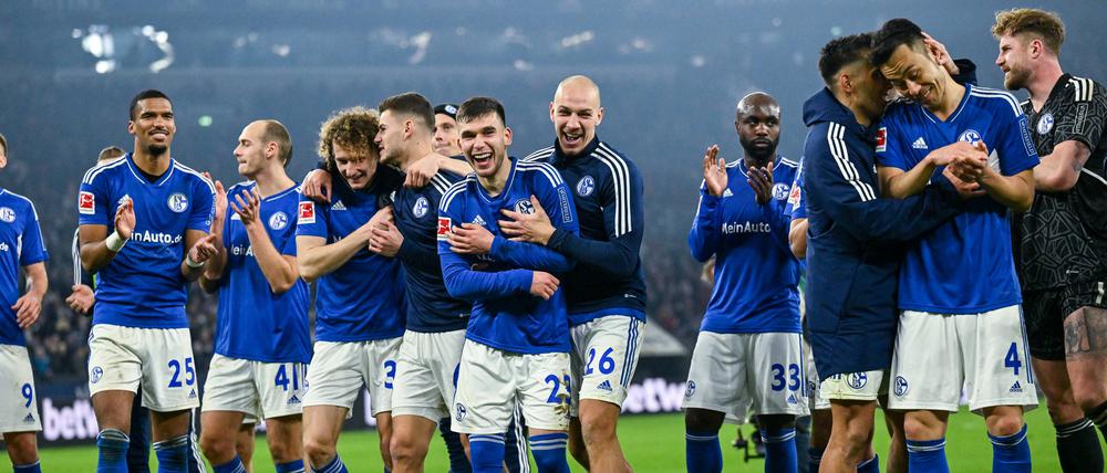 Die Schalker glauben wieder an sich und sind nun wieder voll im Rennen um den Klassenerhalt.