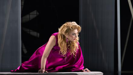 Beeindruckend: Iordanka Derilova als Königin Nyssia