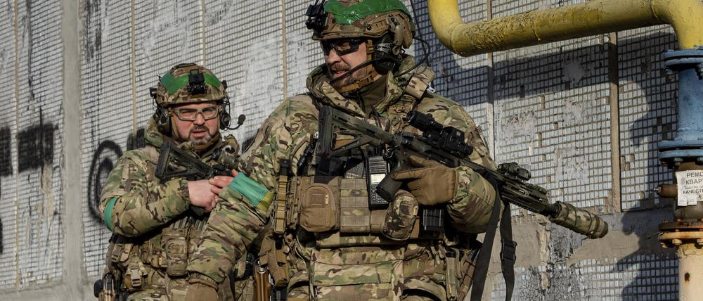 Ukrainische Soldaten im Einsatz.