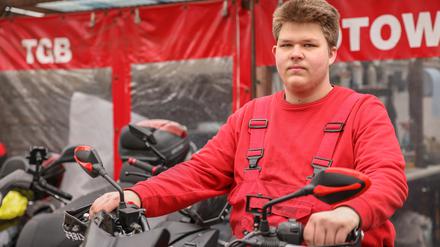Lars H., 17, macht eine Ausbildung zum Zweiradmechatroniker bei Rollercity Berlin. 