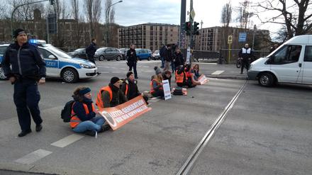 Letzte Generation protestiert in Potsdam