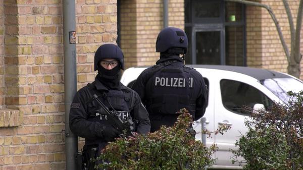 Bei Amokalarm kommt generell das Sondereinsatzkommando.