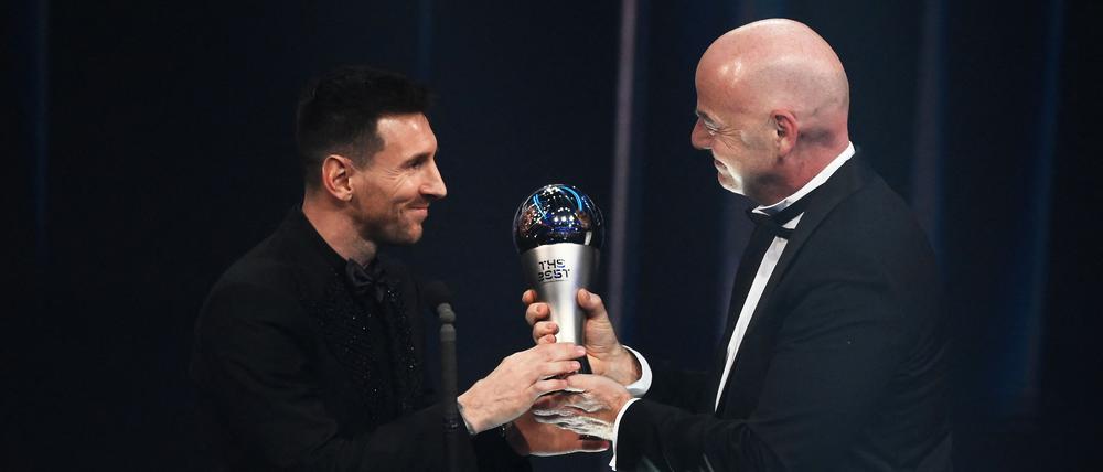 Lionel Messi und Gianni Infantino.