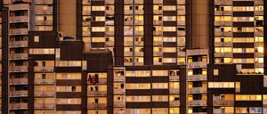 Hochhäuser des Wohnkomplexes ‘Auf dem Kölnberg’ im Kölner Stadtteil Meschenich.