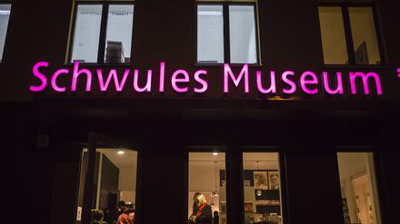 08.12.2014, Berlin, GER, Deutschland, Und das war auch gut so - 13 Jahre Klaus Wowereit. Würdigung eines Vorkämpfers für schwule Gleichberechtigung. Ausstellungseröffnung, Schwules Museum

08 12 2014 Berlin ger Germany and the was too well as 13 Years Klaus Wowereit Findings a  for Gays Equality Opening of the exhibition Gay Museum