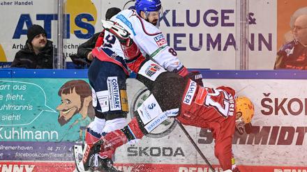 Alle schön bunt hier. Marco Nowak (li.) und der Bremerhavener Alex Friesen.