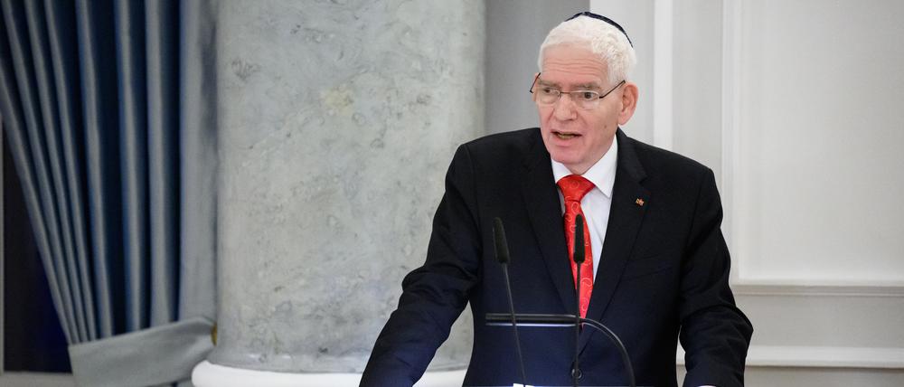 Josef Schuster, Präsident des Zentralrats der Juden in Deutschland, spricht bei einer Chanukkafeier im Schloss Bellevue. 