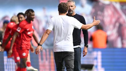 Glückwunsch, Kollege. Edin Terzic (links) und Marco Rose haben ihre Teams wieder auf Vordermann gebracht.