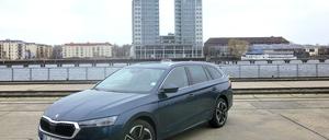 Der Octavia Combi ist in der vierten Generation ein großes Auto geworden - er misst stattliche 4,69 Meter.