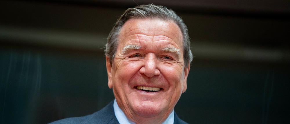 Gerhard Schröder (SPD), ehemaliger Bundeskanzler, 2020 vor der Anhörung im Wirtschaftsausschuss des Bundestags zum Pipeline-Projekt Nord Stream 2.