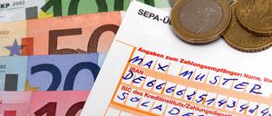 Wohl nicht alle Wahlhelfer haben ihre Daten leserlich in die Formulare eingetragen.