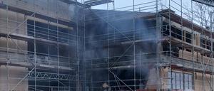 In Krampnitz hat die Fassade einer Schule gebrannt.