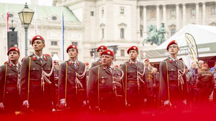 Österreichische Soldaten am Nationalfeiertag 2022 in Wien. 