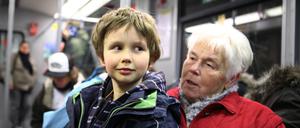 Zum einen muss sich die Stadt zur altengerechten Metropole wandeln; zum anderen brauchen junge Leute für die Familienplanung sichere Perspektiven.