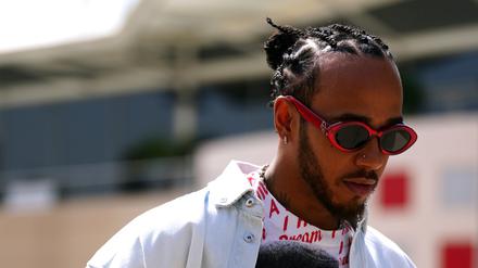 Lewis Hamilton trägt in den Tagen von Bahrain ein Shirt mit dem Aufdruck von Martin Luther King.