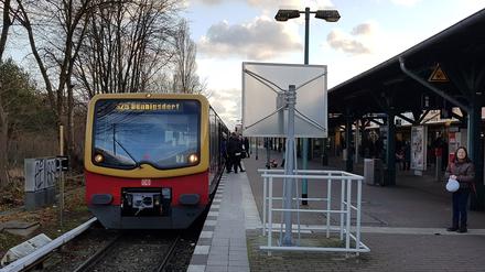 Nur alle 20 Minuten fährt die S25 nach Hennigsdorf