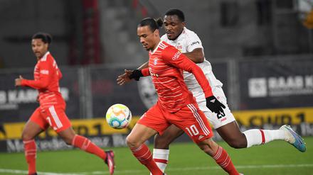 Leroy Sané und Co. hatten gegen den VfB (im Bild Dan-Axel Zagadou) mehr Mühe als erhofft.