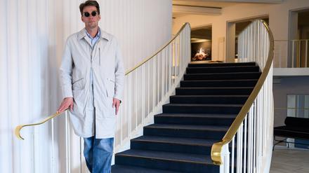 Marco Goecke, ehemaliger  Ballettdirektor der Staatsoper Hannover, 2019 im Foyer des Hauses. 