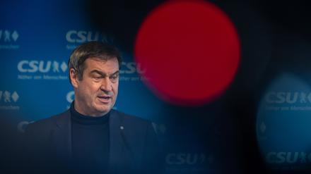 Markus Söder, CSU-Vorsitzender und Ministerpräsident von Bayern, nimmt nach einer gemeinsamen Sitzung von CSU-Präsidium und dem Präsidium der Vereinigung der Bayerischen Wirtschaft (vbw) an einer Pressekonferenz teil. 