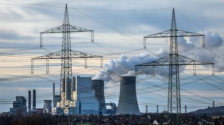 Braunkohlekraftwerk am RWE Braunkohletagebau Garzweiler.
