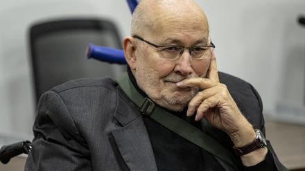 Horst Mahler, ehemaliger NPD-Anwalt, im November beim Prozess wegen Volksverhetzung und Leugnung des Holocaust. 