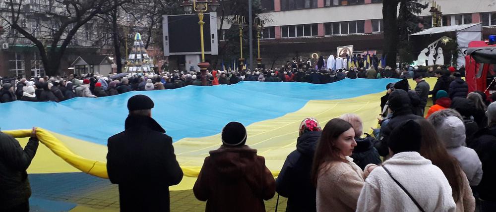 Zum Tag der Ukrainischen Einheit wurde in Iwano-Frankiwsk ein öffentlicher Gottesdienst abgehalten.