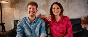 Stefanie Stahl und Lukas Klaschinski wollen mit Psychotainment ihre Hörer unterhalten.