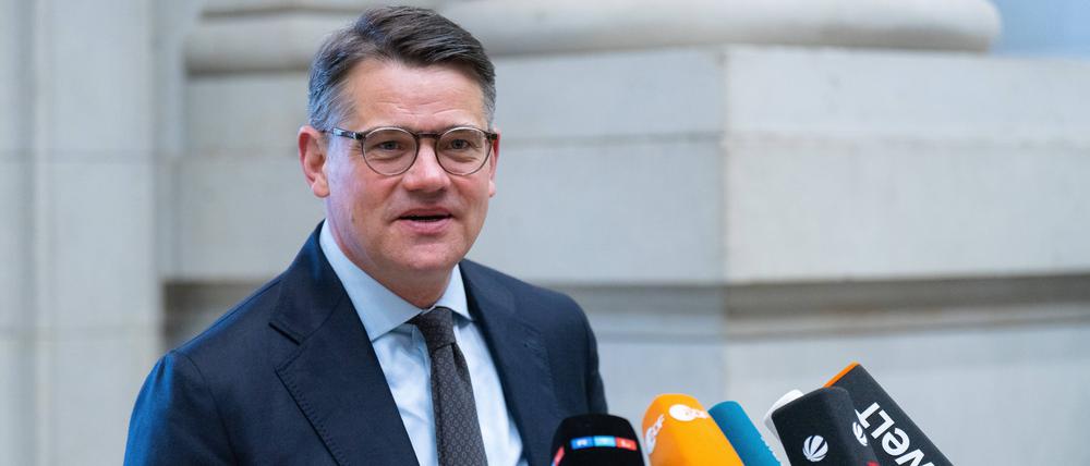 Knapp zwei Monate vor der Landtagswahl führt in Hessen allerdings die CDU von Ministerpräsident Boris Rhein in der Sonntagsfrage.