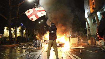 Im vergangenen März kam es in der georgischen Hauptstadt Tiflis zu Protesten gegen ein Gesetz, das die Medienfreiheit einschränken sollte.
