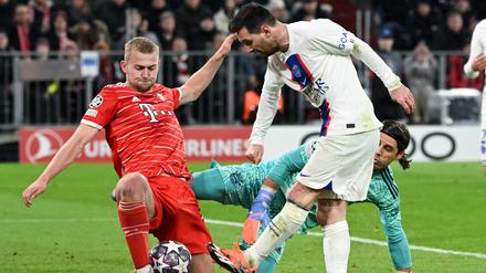 Lionel Messi (r.) war bei Mathijs de Ligt abgemeldet.