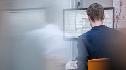 Der Arbeitsmarkt funktioniert wie jeder Markt: IT-Fachkräfte werden dringend gesucht und können mehr Geld einfordern.