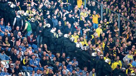 Die Polizei hofft auf ein friedliches Derby, ist aber auf alles vorbereitet.