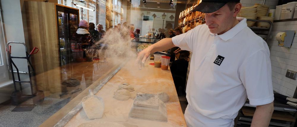Neuer Bäcker "Zeit für Brot" in der Barandenburger Straße in Potsdam eröffnet.
