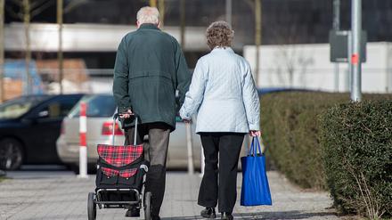 Alte und Kinder sind oft besonders von Armut betroffen.