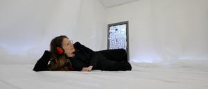 „White Noise“, Bis 26.3. in der Hebbelstr. 43. Wochentags 10 17 Uhr, am Wochenende 11 bis 19 Uhr.