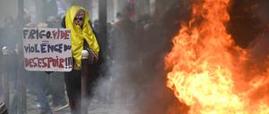 Clashes between demonstrators, the Black Bloc and the police during the demonstration against the pension reform, in Paris on 11 March 2023 PUBLICATIONxINxGERxSUIxAUTxONLY JulienxMattiax/xLexPictorium LePictorium_0276469