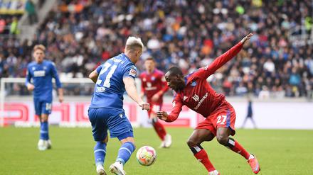War kein schöner Nachmittag für... Jean-Luc Dompe (r.) und den Hamburger SV.