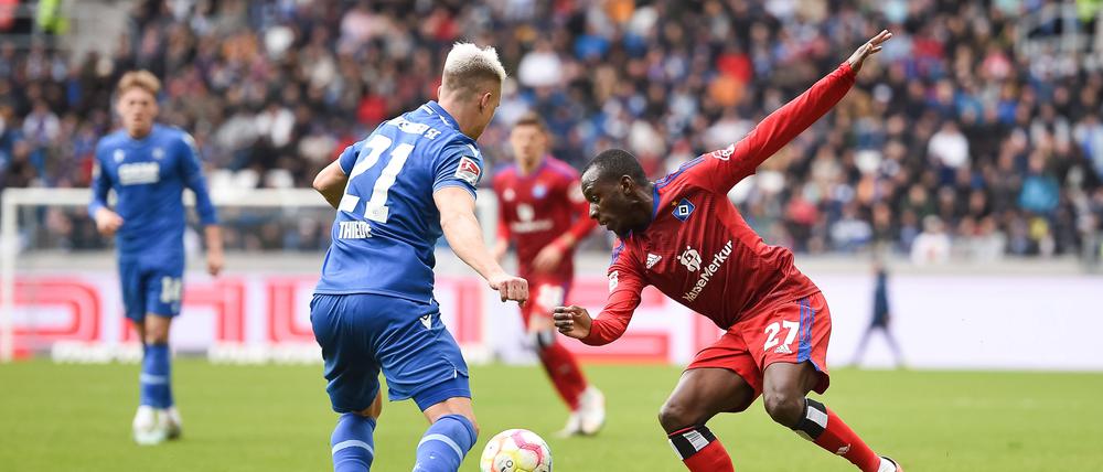 War kein schöner Nachmittag für... Jean-Luc Dompe (r.) und den Hamburger SV.