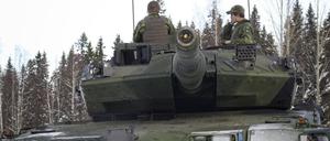 Ein Leopard-2-Panzer am 24. Februar in Schweden