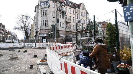 Bauarbeiten 2022 am Händelplatz / Gardeschützenweg: Bis hierher soll auch die Fernwärmetrasse vom Kraftwerk Lichterfelde reichen.