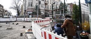 Bauarbeiten 2022 am Händelplatz / Gardeschützenweg: Bis hierher soll auch die Fernwärmetrasse vom Kraftwerk Lichterfelde reichen.