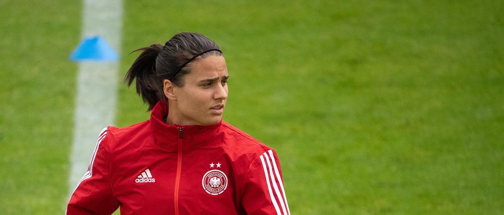 Ehemalige Kapitänin des deutschen Nationalteams Dzsenifer Marozsan.