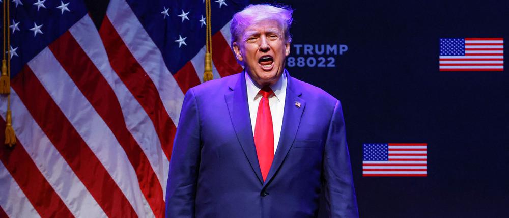 Ex-US-Präsident Trump bei einem Wahlkampfauftritt in Iowa.