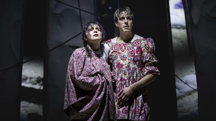 Via Jikeli und Max Gindorff in „Alias Anastasius“.