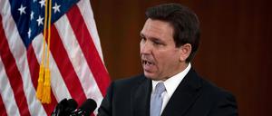 Ron DeSantis.