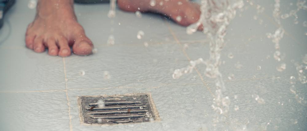 Fast die Hälfte aller Berliner:innen hat eine Badewanne mit Duschoption.