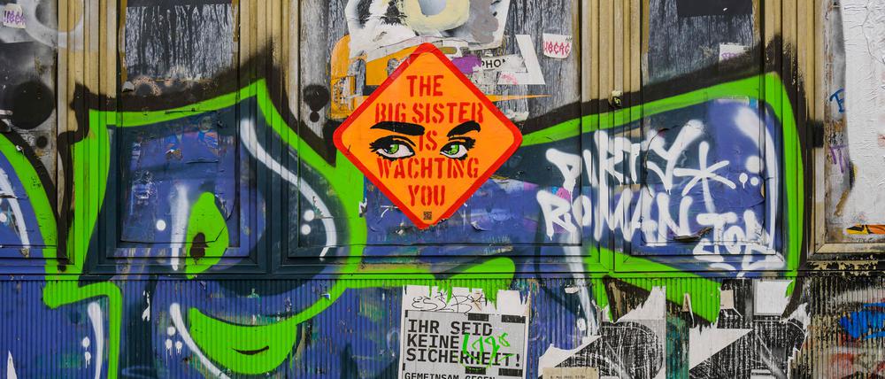 Ein Wandbild in der Dircksenstraße in Berlin-Mitte.
