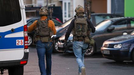 Die Polizei war mit einem Großaufgebot vor Ort. 