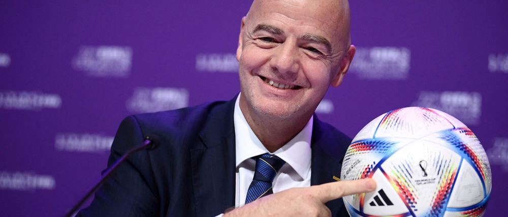 Frohlockt wieder. Gianni Infantino sieht sich und die Fifa bestätigt.